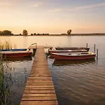 Glamping Bubble Tent & Private Wellness Schloss