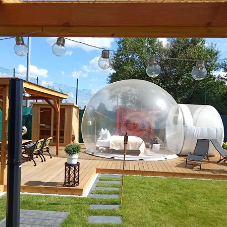 Bubble Tent & Private Wellness Schloss *
