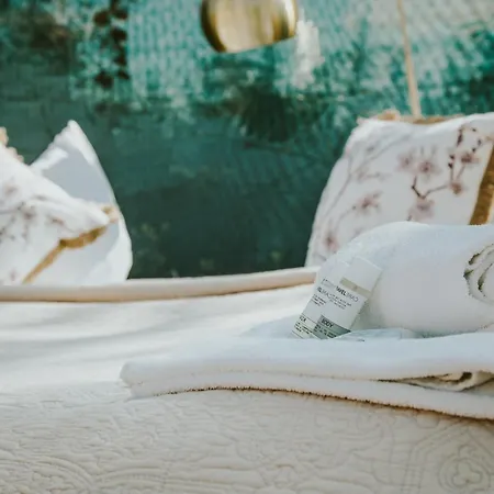 Lyxtält Bubble Tent & Private Wellness Schloss *