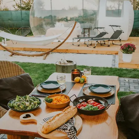Bubble Tent & Private Wellness Schloss