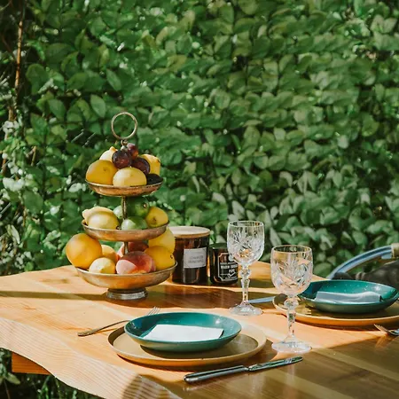 Bubble Tent & Private Wellness Schloss *