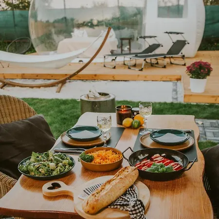 Bubble Tent & Private Wellness Schloss Lyxtält *